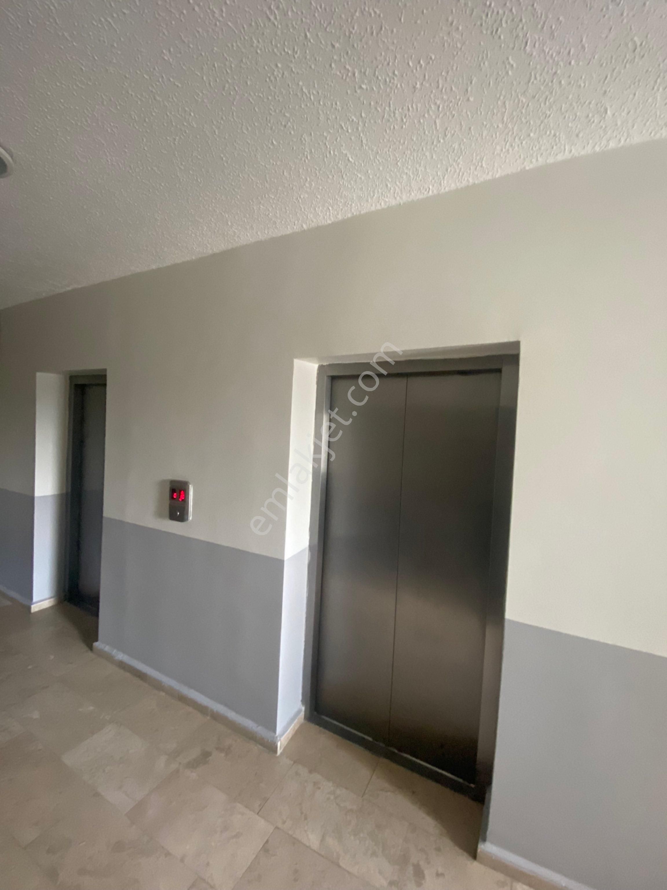 Kayaşehir 12.bölge De 2+1 85m2 Satılık Daire - Görsel 3