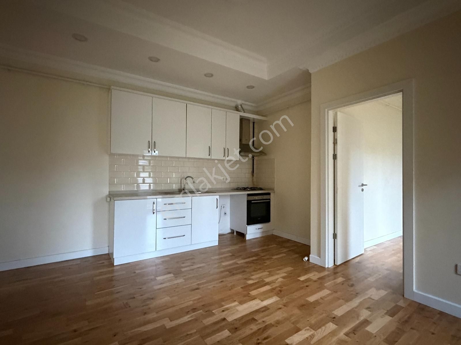 Beşiktaş Emirhan Caddesi Yeni 2+1 Kiralık Yüksek Giriş Daire - Görsel 8