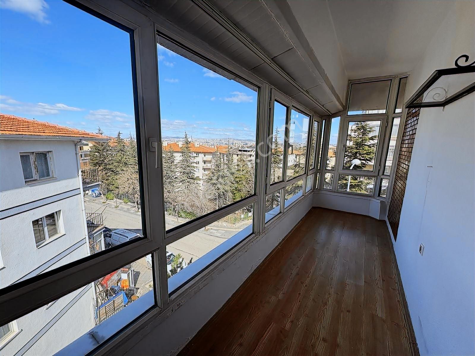 Turyap'tan Dikmen Salkımsöğüt'te 3+1 Kiralık Daire - Görsel 17