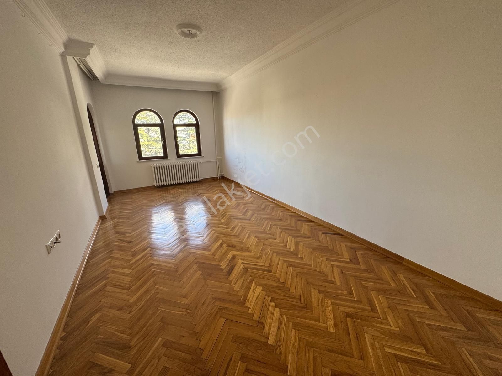 Turyap'tan Dikmen Salkımsöğüt'te 3+1 Kiralık Daire - Görsel 11