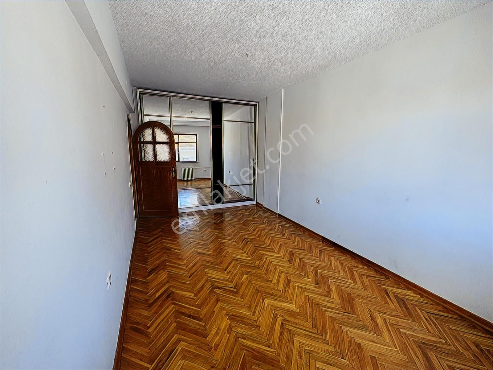 Turyap'tan Dikmen Salkımsöğüt'te 3+1 Kiralık Daire - Görsel 26