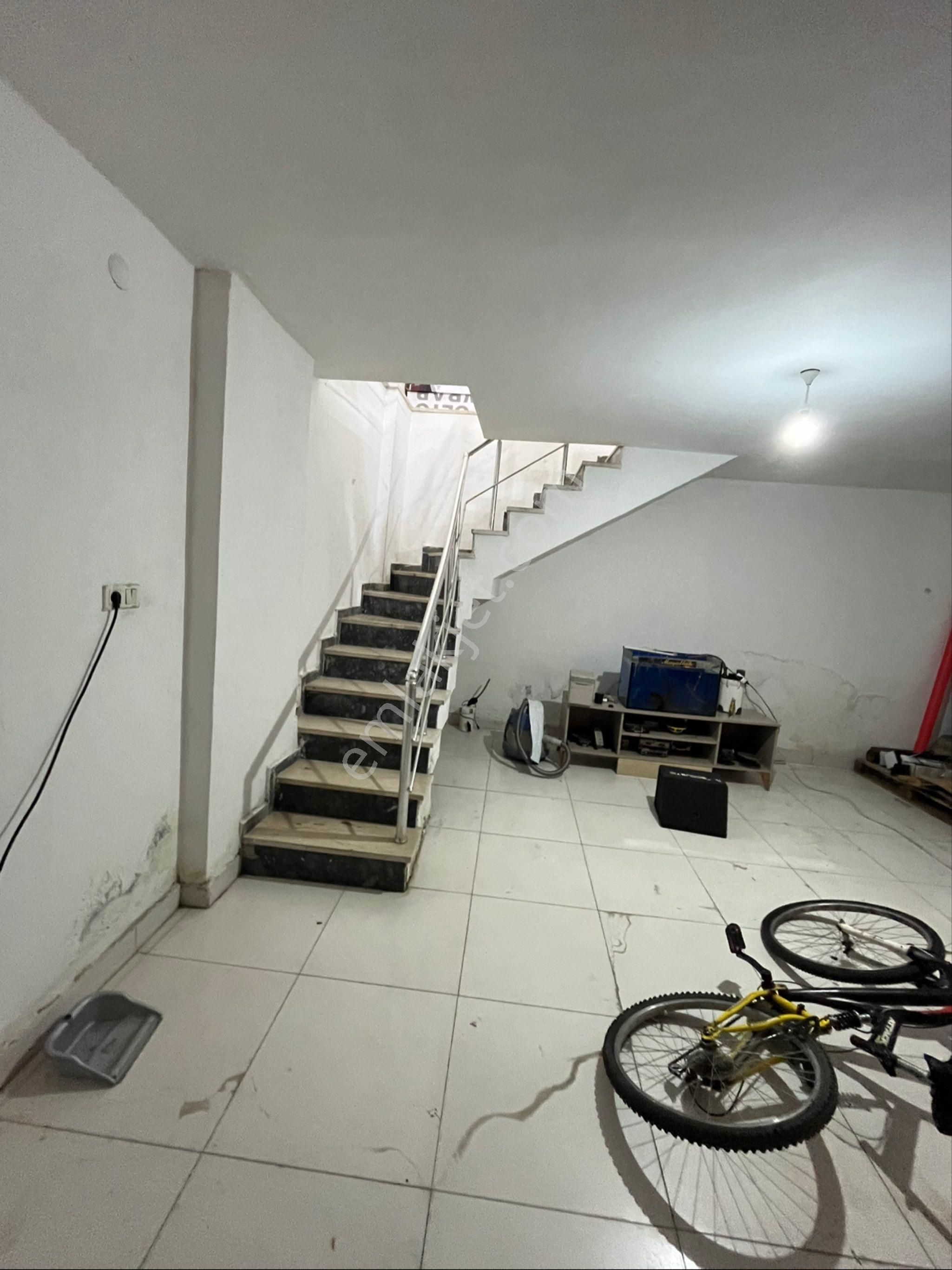Acil Kiracılı Düz Ayak Girişli Dükkan - Görsel 17