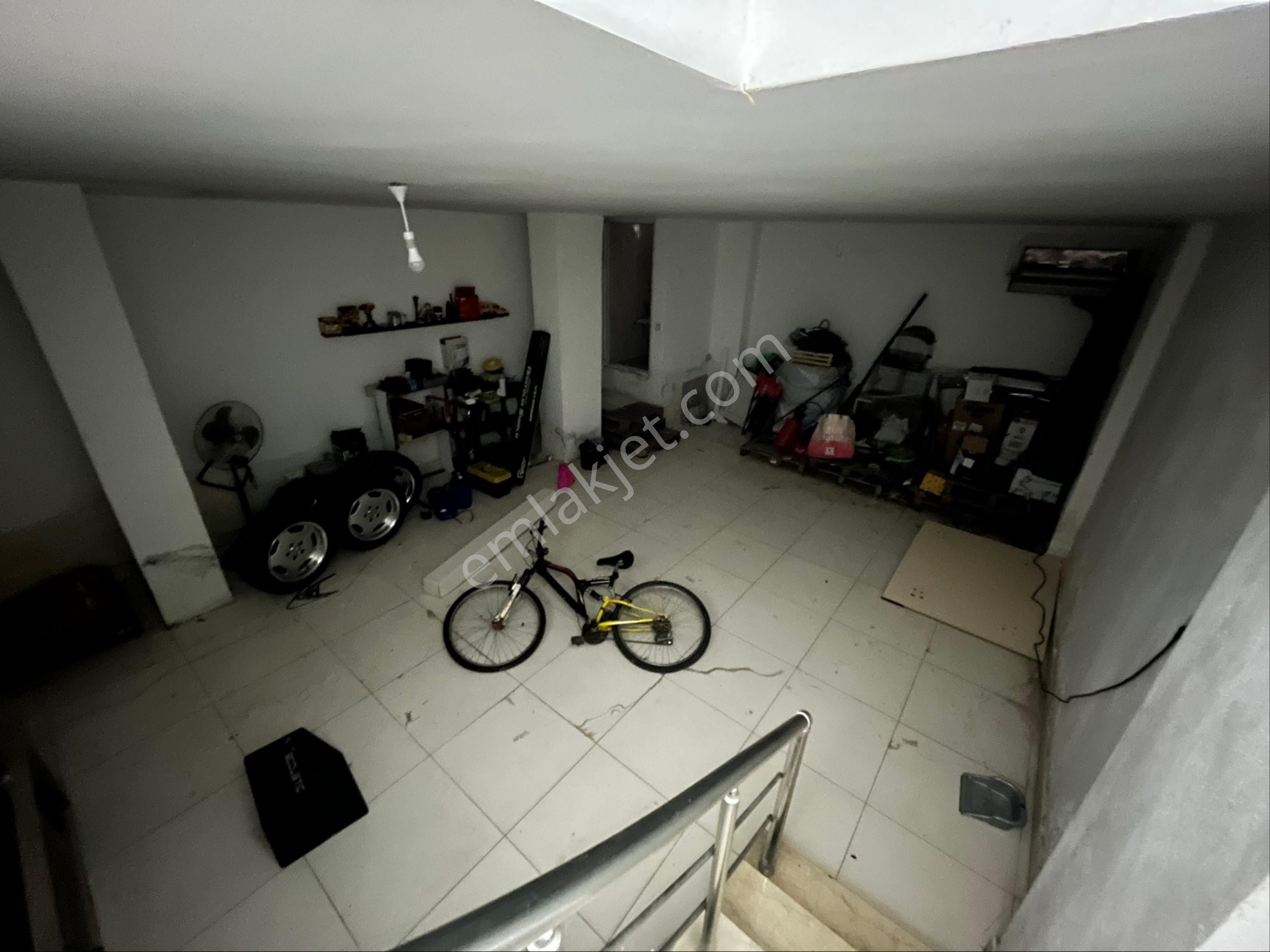 Acil Kiracılı Düz Ayak Girişli Dükkan - Görsel 13