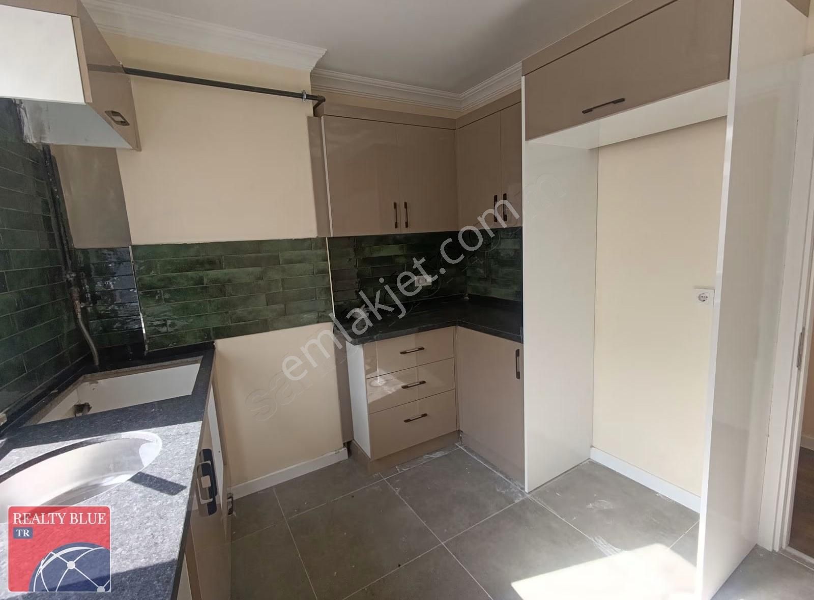 Sultanbeyli Merkezde Metroya 50 M Mesafede Kiralık 2+1 Daire - Görsel 16