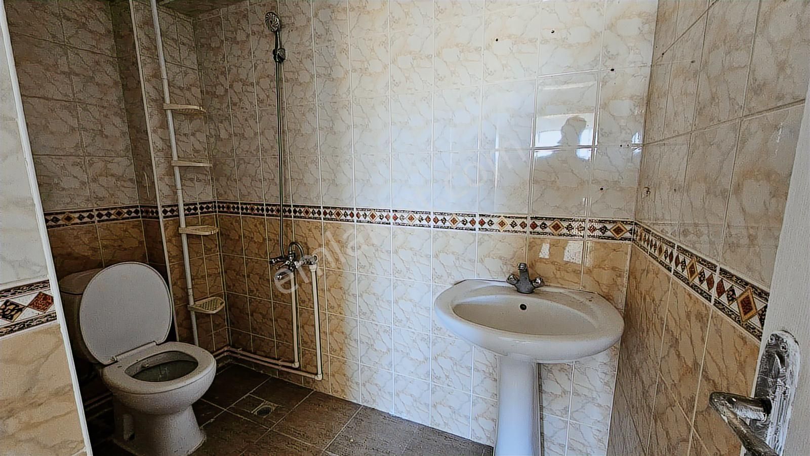 Keçiören Yeşiltepe Pazar Yanı 5+1 220m2 Manzaralı Teraslı Dublex - Görsel 15