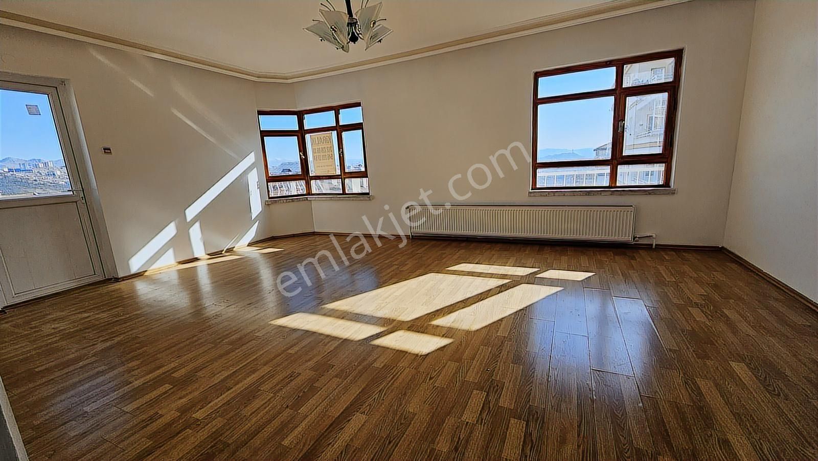 Keçiören Yeşiltepe Pazar Yanı 5+1 220m2 Manzaralı Teraslı Dublex - Görsel 16