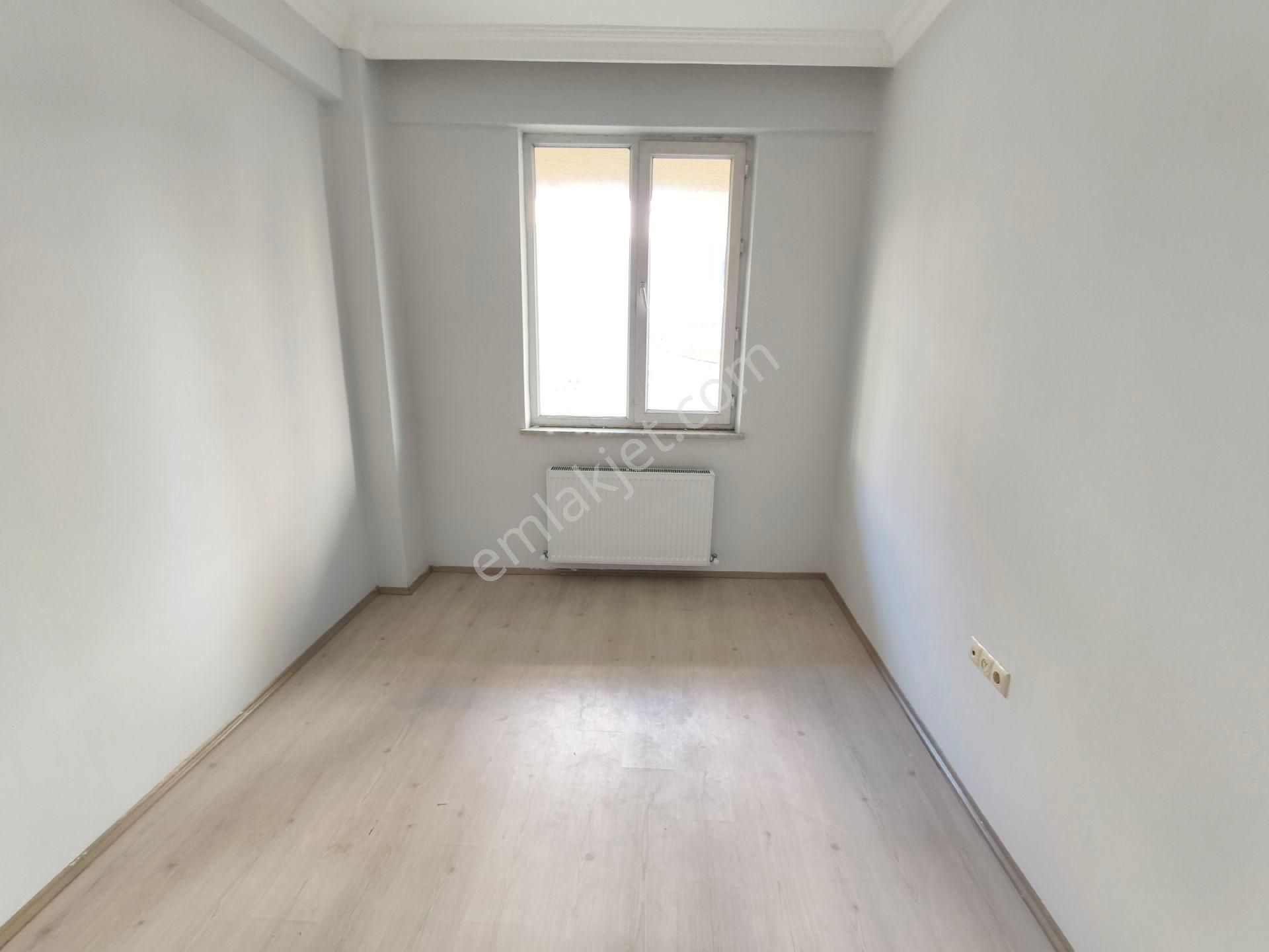 Pera'dan Emek Kapalı Pazar Yakını 3+1 Satılık Giriş Kat Daire - Görsel 6