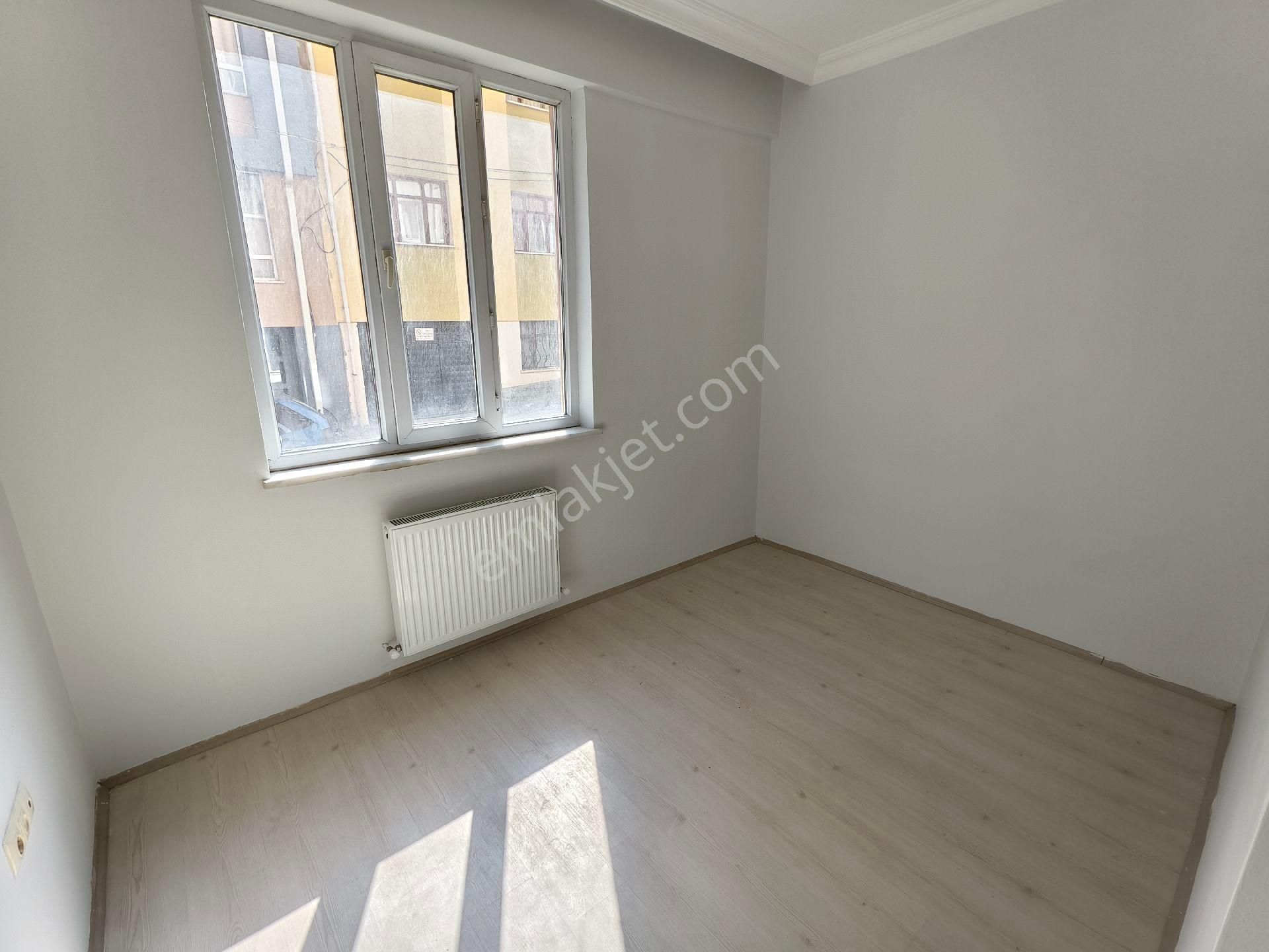 Pera'dan Emek Kapalı Pazar Yakını 3+1 Satılık Giriş Kat Daire - Görsel 11