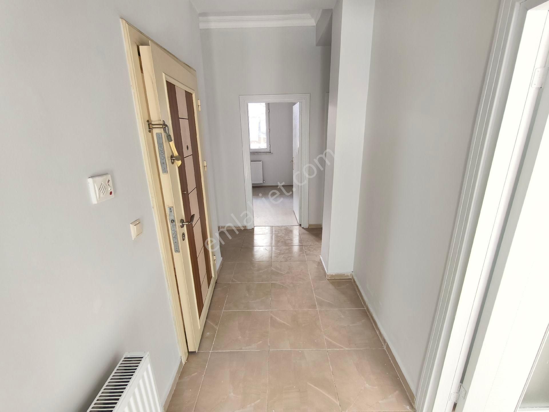 Pera'dan Emek Kapalı Pazar Yakını 3+1 Satılık Giriş Kat Daire - Görsel 9