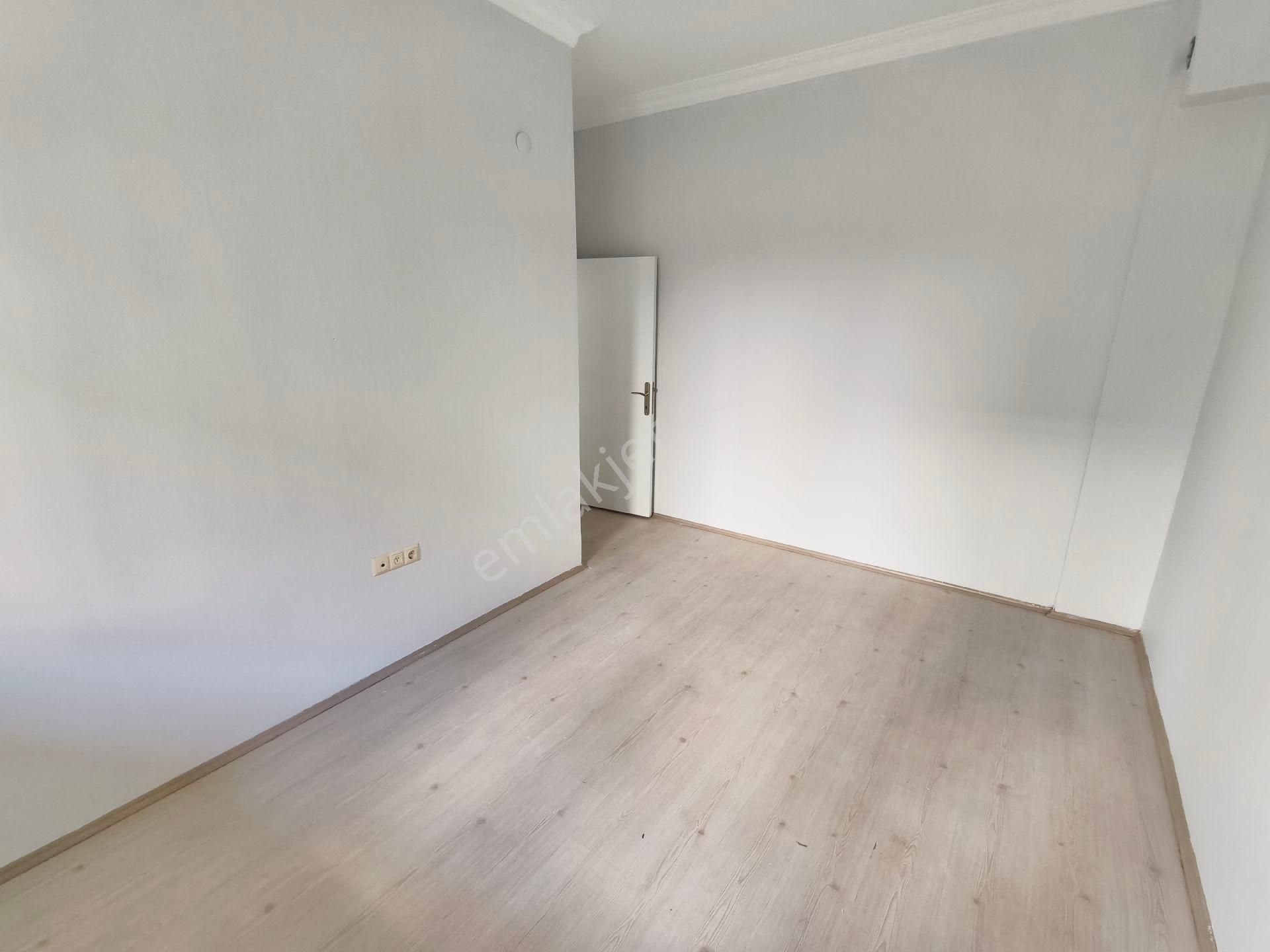 Pera'dan Emek Kapalı Pazar Yakını 3+1 Satılık Giriş Kat Daire - Görsel 7