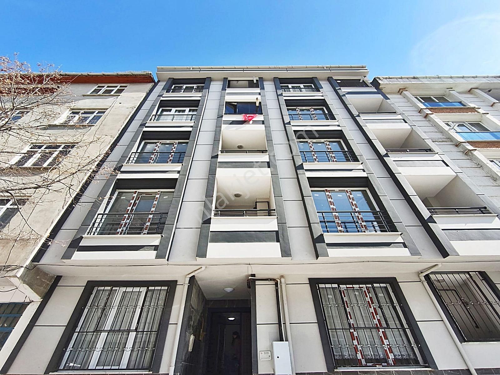 Cadde34 Yapı'dan Eminevim&fuzulevime Uygun Merkezi Konumda Sıfır 2+1 Balkonlu Arakat Daire