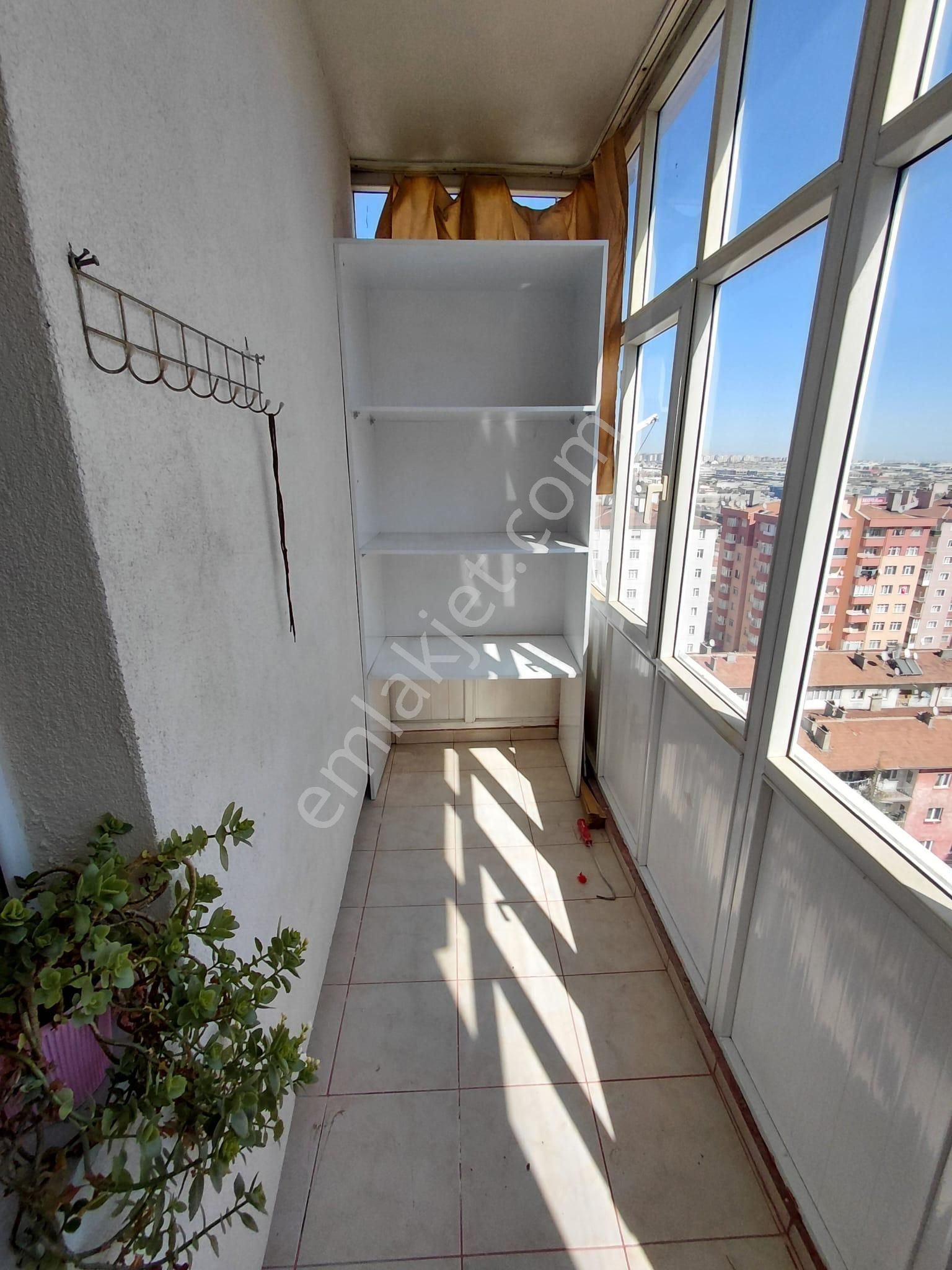 Emrah Çiftci'den Selçuklu Dumlupınar Mah.teknik Lise Yanı Kiralık 2+1 Bakımlı Daire - Görsel 8