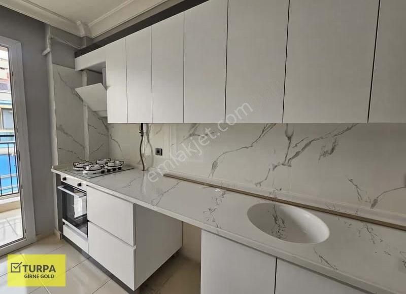 Karşıyaka Örnekköyde Kiralık 3+1 Daire - Görsel 6