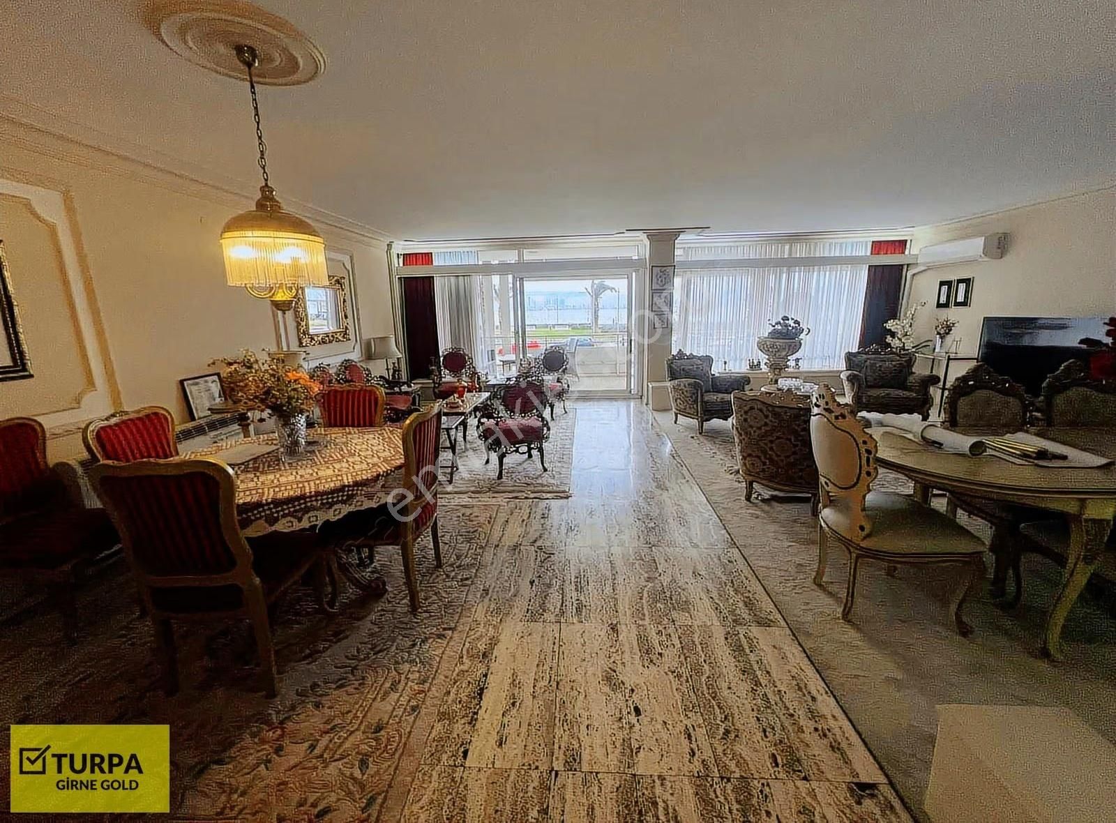 Karşıyaka Sahilde Muhteşem Deniz Manzaralı Eşyalı Satılık Daire - Görsel 13