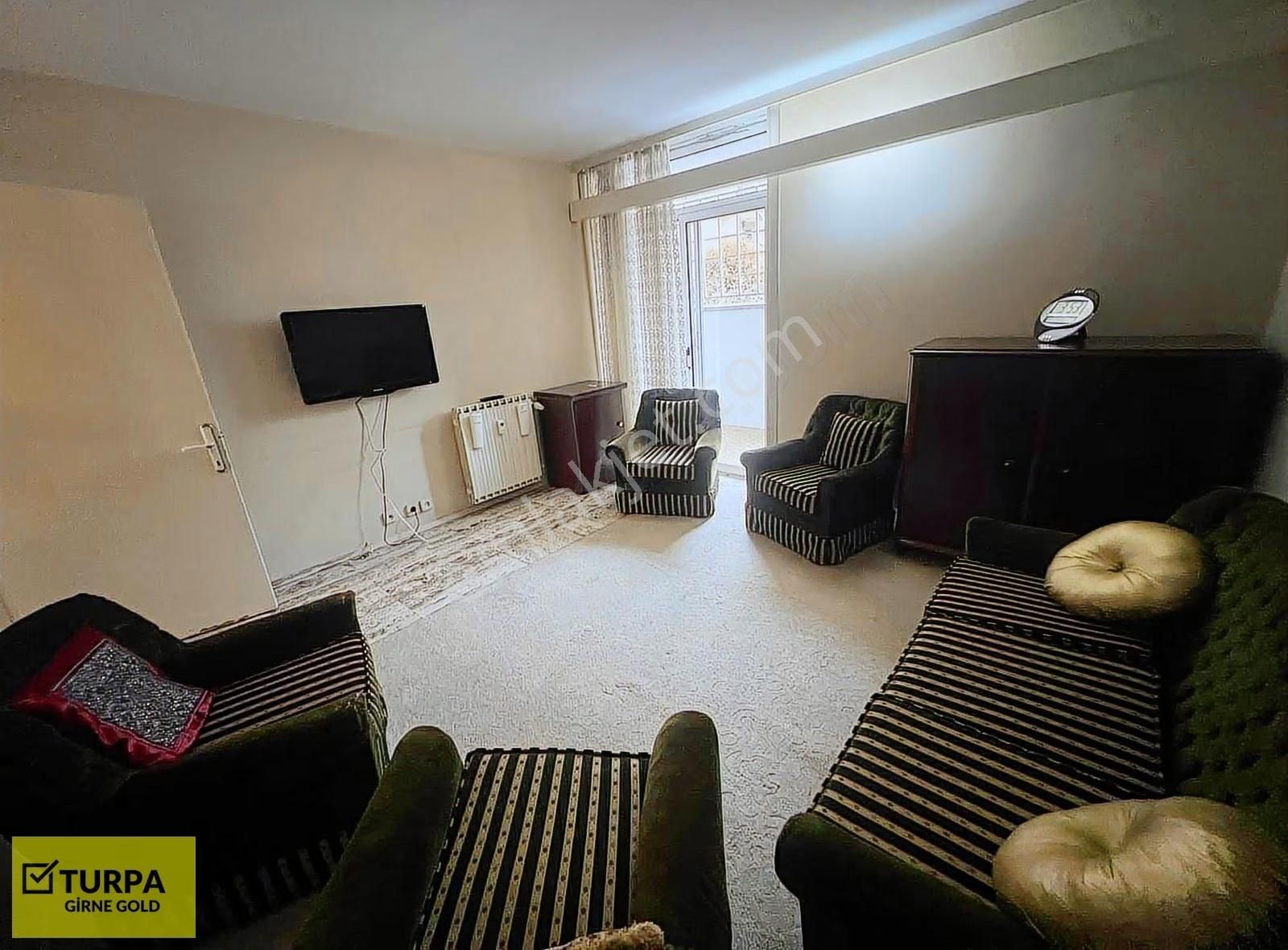 Karşıyaka Sahilde Muhteşem Deniz Manzaralı Eşyalı Satılık Daire - Görsel 4