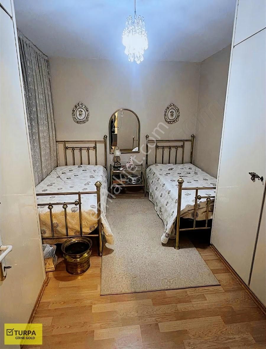 Karşıyaka Sahilde Muhteşem Deniz Manzaralı Eşyalı Satılık Daire - Görsel 3