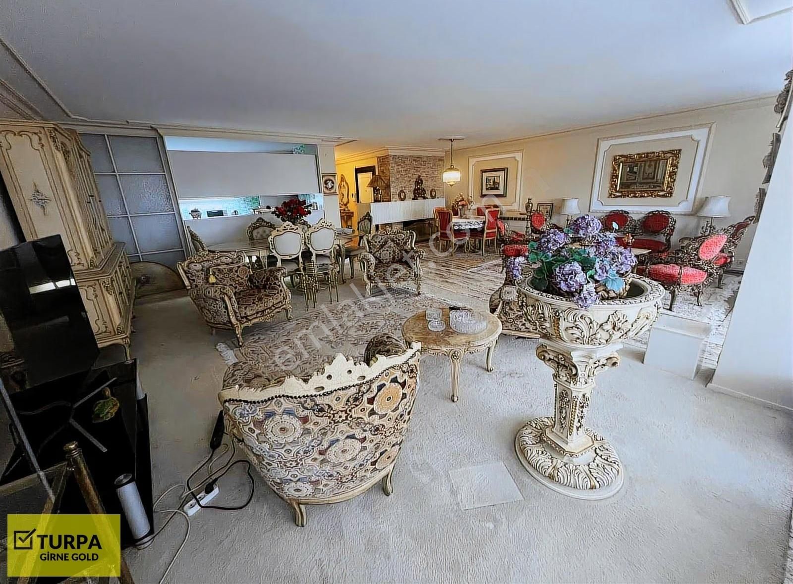 Karşıyaka Sahilde Muhteşem Deniz Manzaralı Eşyalı Satılık Daire - Görsel 12