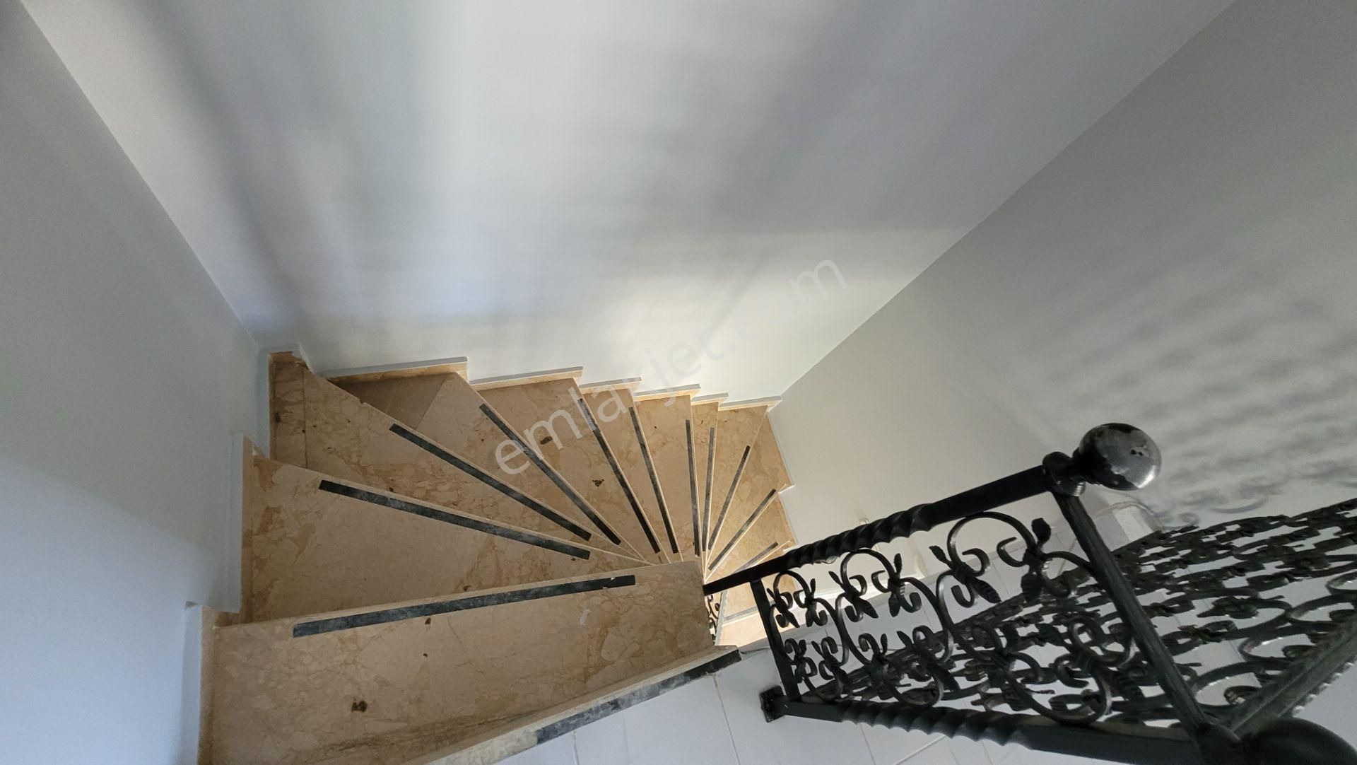 Beşevler, Konak Mah. Kiralık 3+1 Dubleks Daire - Görsel 17