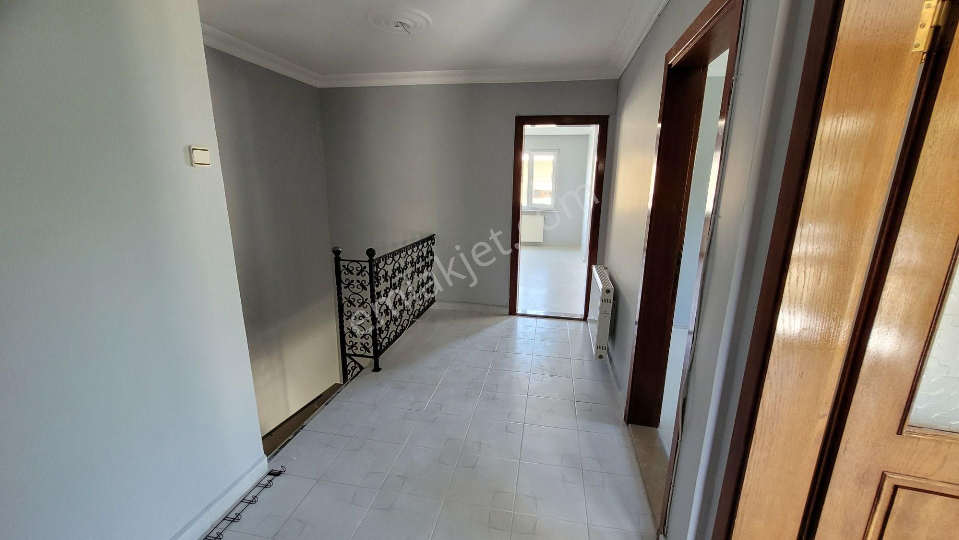 Beşevler, Konak Mah. Kiralık 3+1 Dubleks Daire - Görsel 27