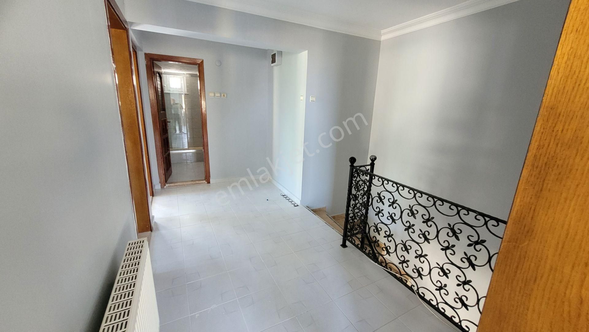 Beşevler, Konak Mah. Kiralık 3+1 Dubleks Daire - Görsel 18