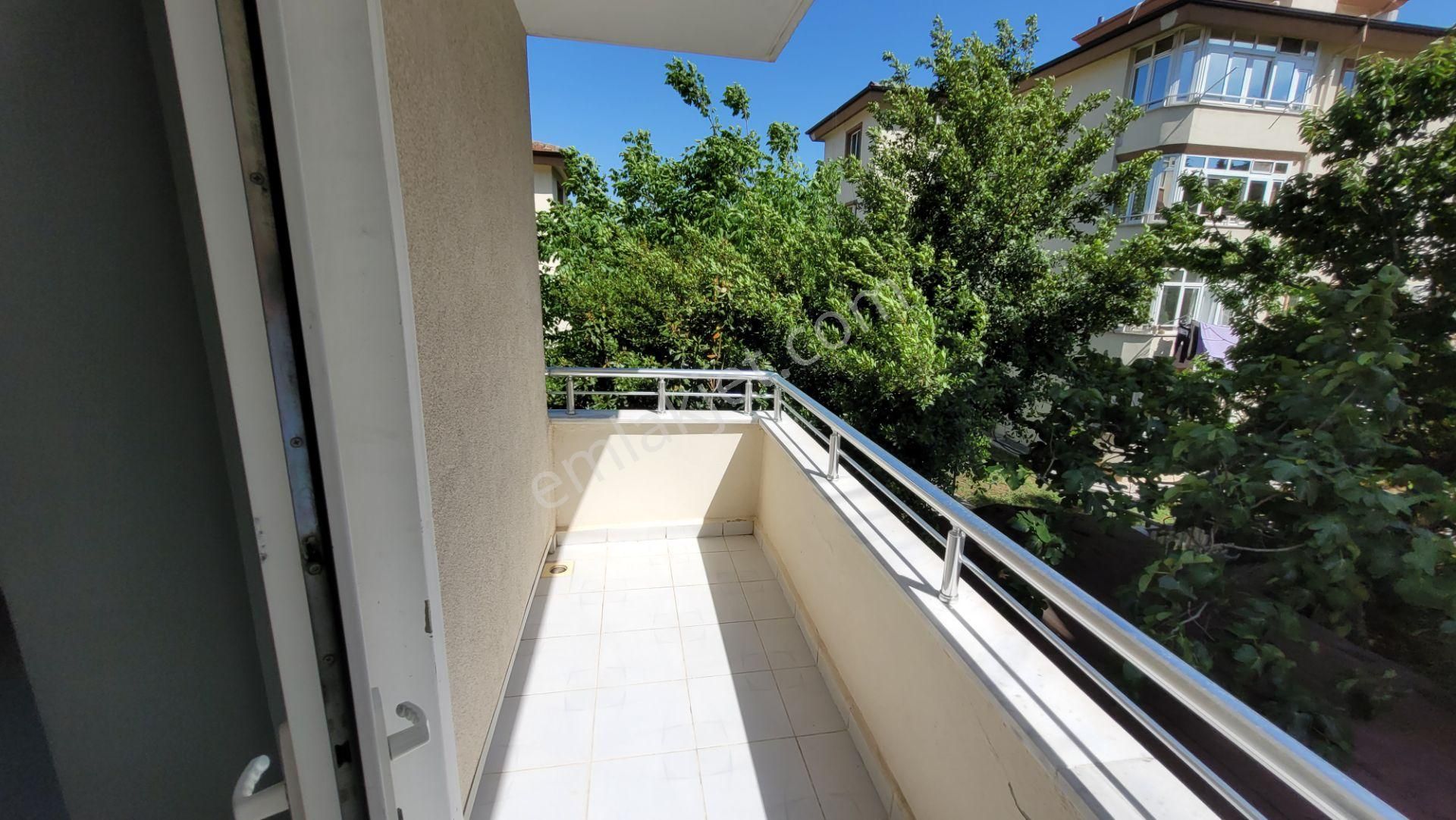 Beşevler, Konak Mah. Kiralık 3+1 Dubleks Daire - Görsel 23