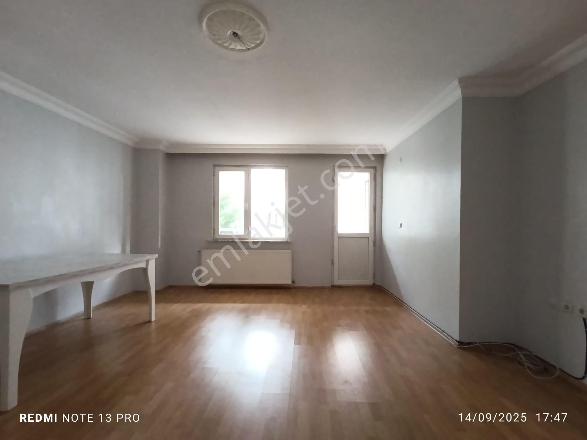 Çekmeköy Hamidiye Mh Kiralık 2+1 110m2 Ara Kat Daire - Görsel 5