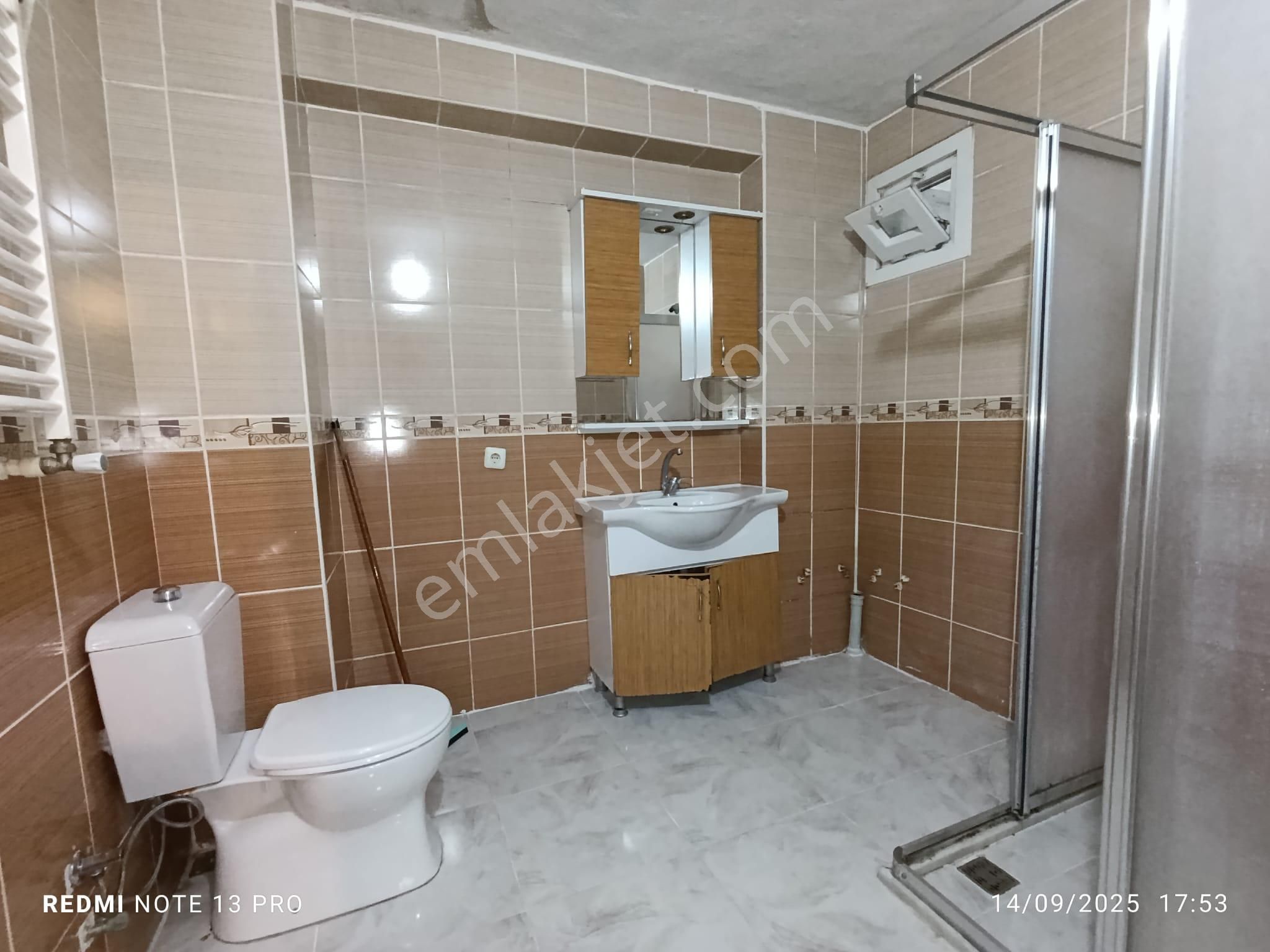 Çekmeköy Hamidiye Mh Kiralık 2+1 110m2 Ara Kat Daire - Görsel 25