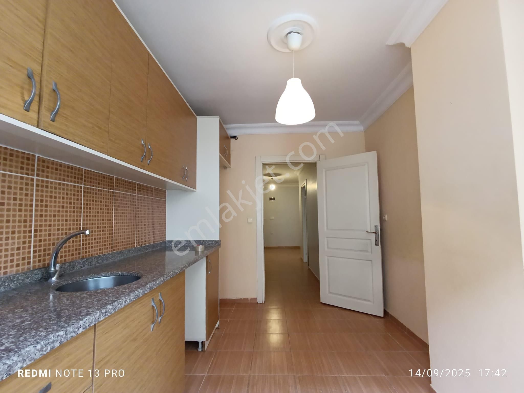 Çekmeköy Hamidiye Mh Kiralık 2+1 110m2 Ara Kat Daire - Görsel 14