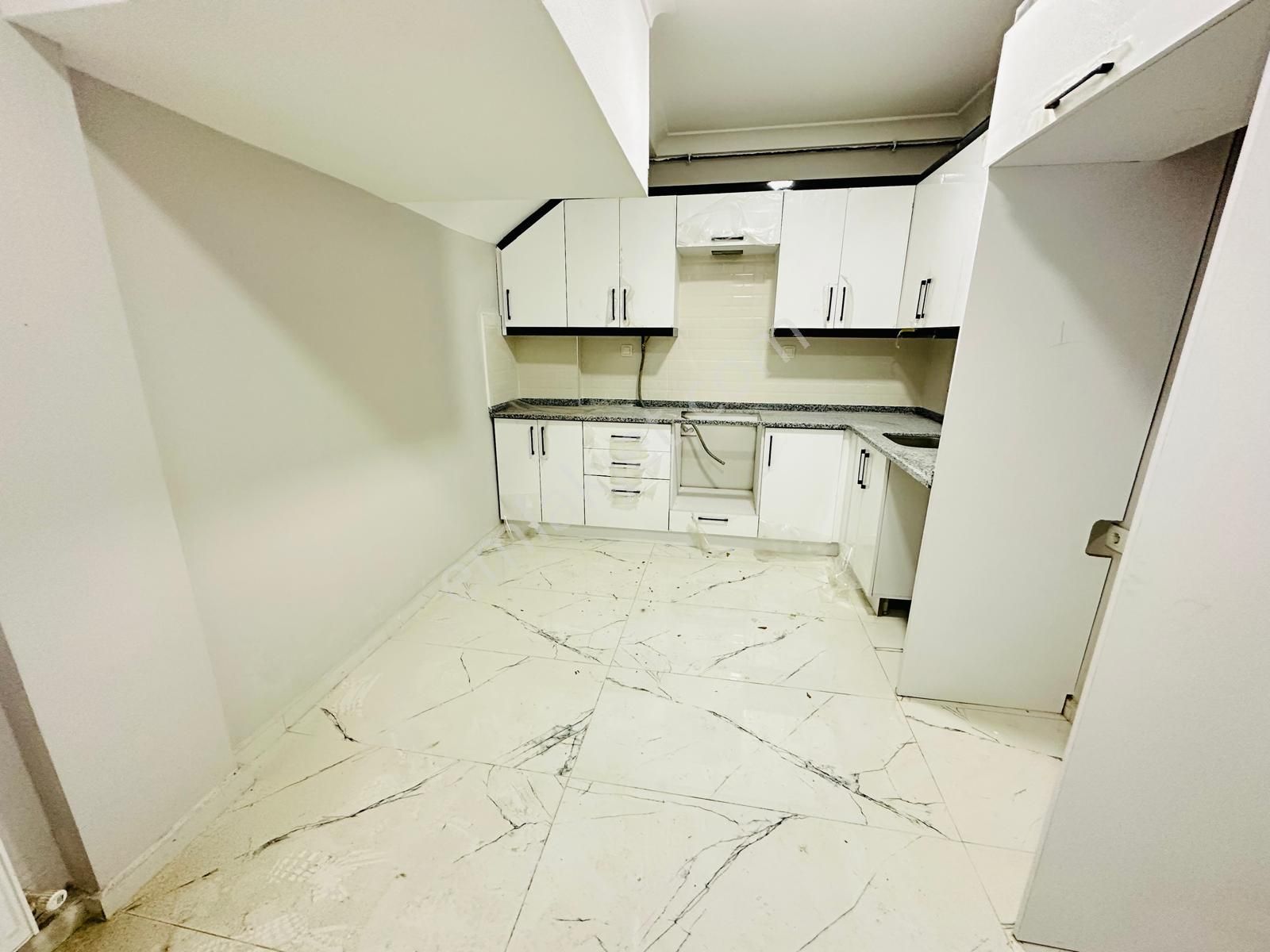 Has Seba'da Fevziçakmak'ta 2+1 85m2 Kullanışlı Lüx Yapımlı Daire - Görsel 11