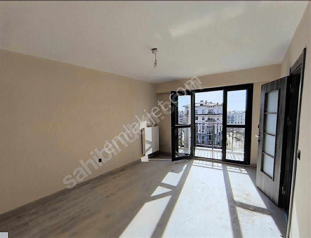 Net Gayrimenkul'den 15 Temmuz Adapark Karşısında 2+1 82 M2