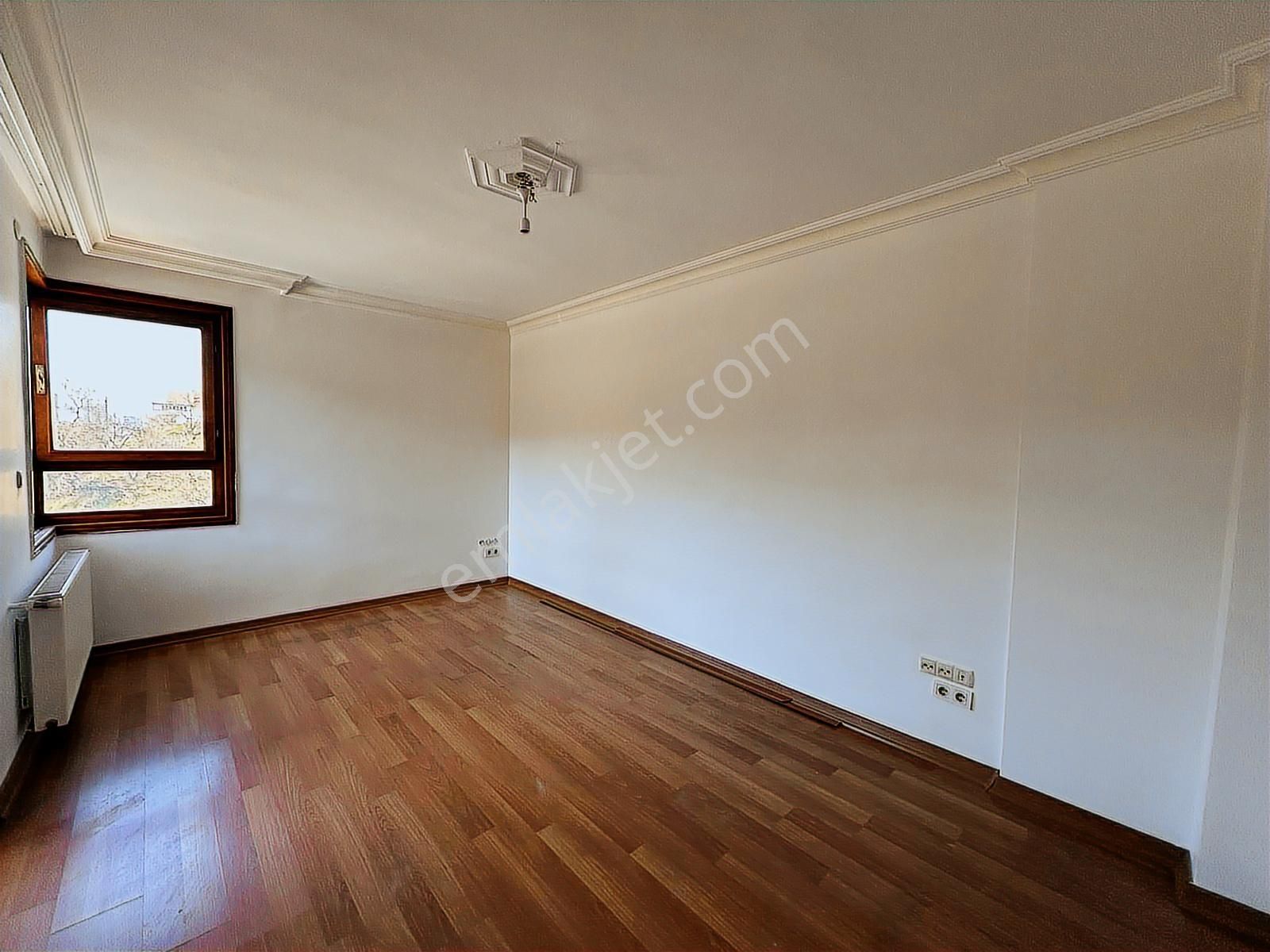 Emaks'tan/gökkuşağı Caddesinde/bakımlı/temiz/kilerli/3+1 - Görsel 6