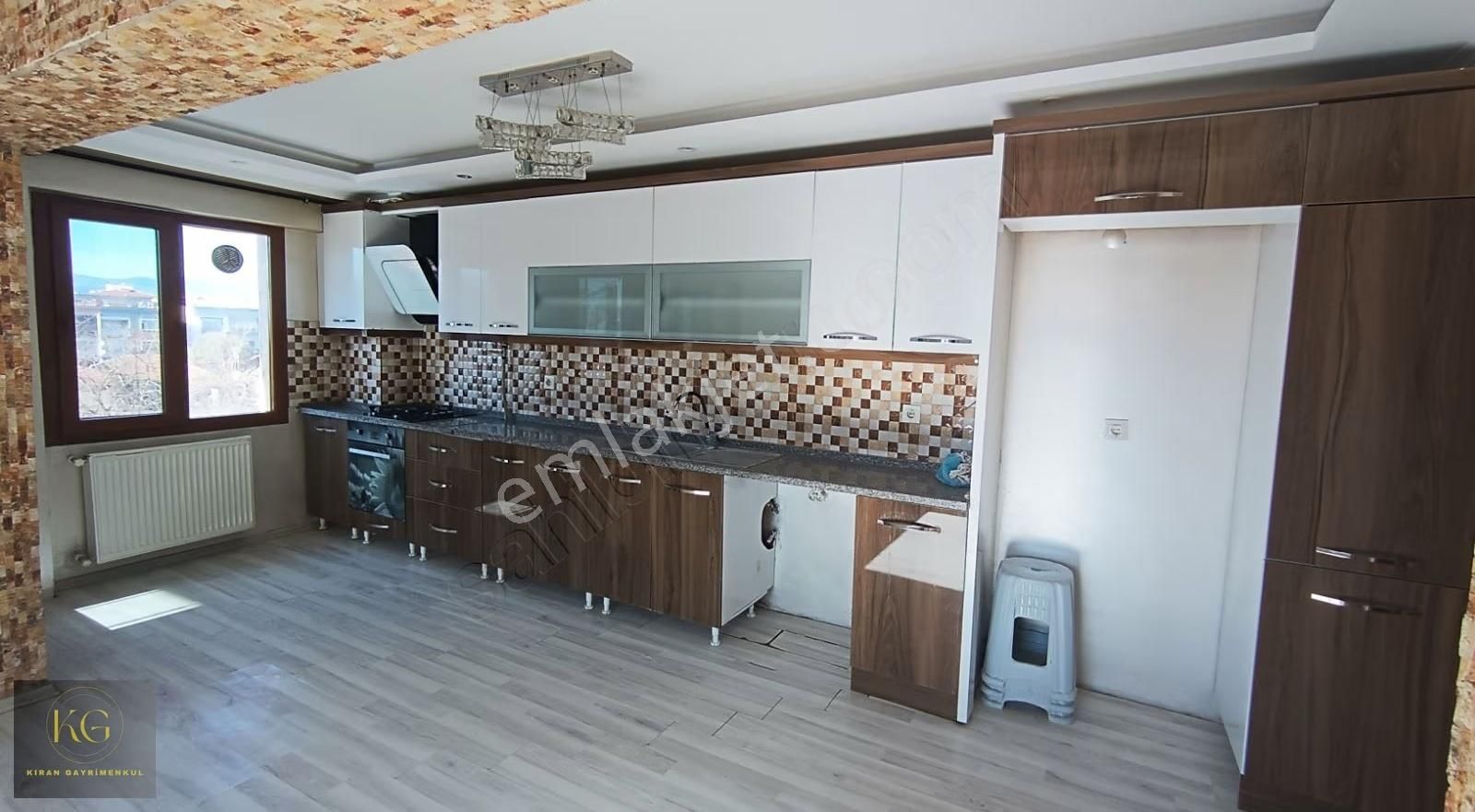 Manisa Yunusemre Muradiyede Satılık 2+1 Ara Kat Köşe Daire - Görsel 7