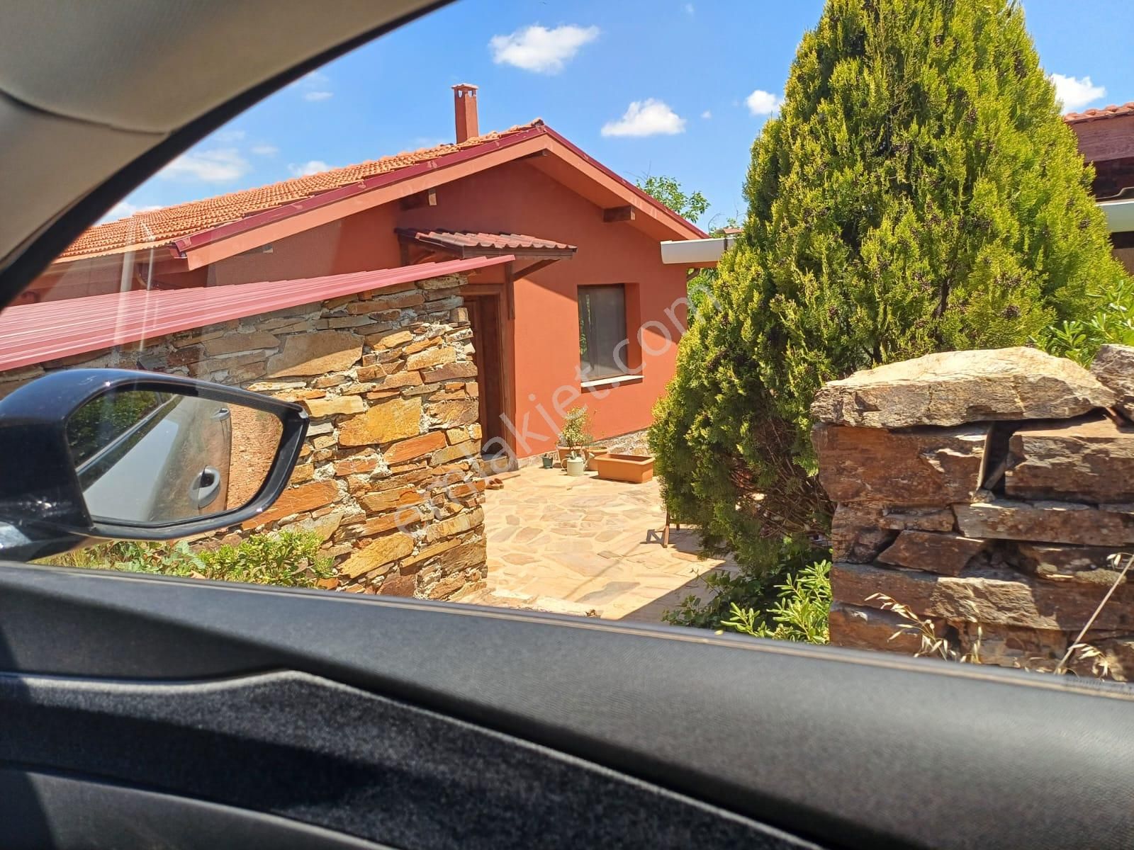 İzmir Bayındır Dernekli De Satılık %50 Köyiçi İmarlı 195 M2 İki Kat Etrafında Taş Evler Yapılıyor - Görsel 4