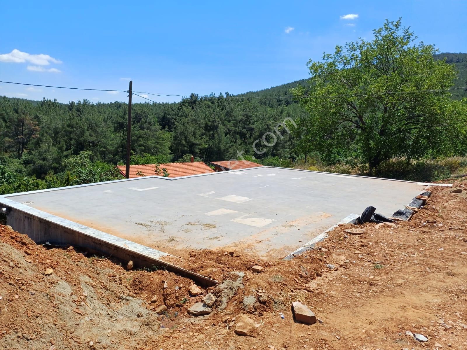 İzmir Bayındır Dernekli De Satılık %50 Köyiçi İmarlı 195 M2 İki Kat Etrafında Taş Evler Yapılıyor - Görsel 6