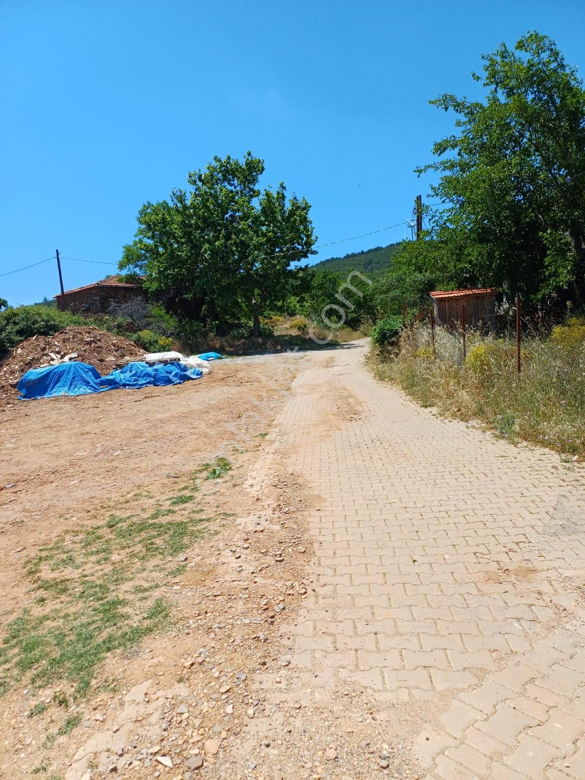 İzmir Bayındır Dernekli De Satılık %50 Köyiçi İmarlı 195 M2 İki Kat Etrafında Taş Evler Yapılıyor - Görsel 13