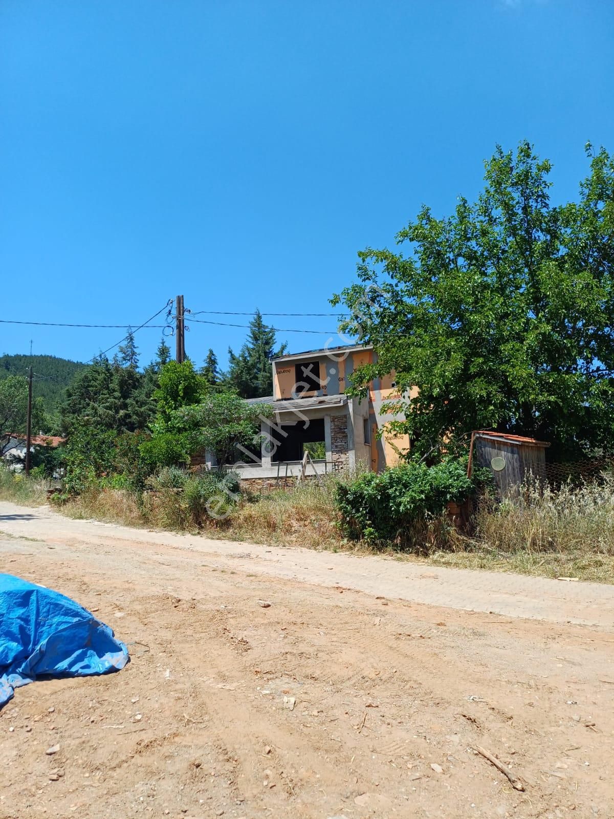 İzmir Bayındır Dernekli De Satılık %50 Köyiçi İmarlı 195 M2 İki Kat Etrafında Taş Evler Yapılıyor - Görsel 14