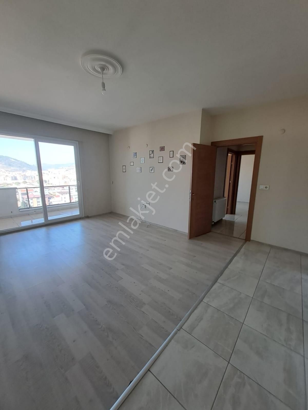 Aydın Söke Yenicami Mahallesin De,site İçerisin De Kiralık Daire