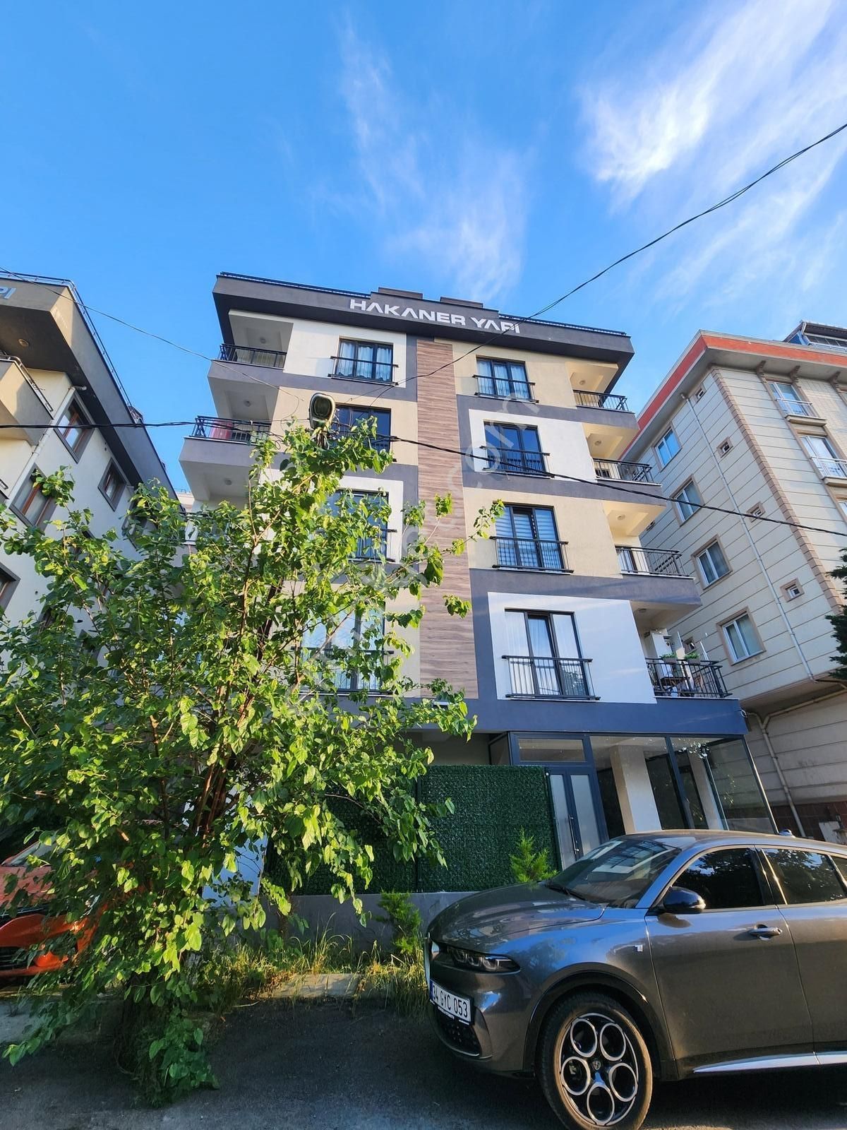 Maltepe Girne Mah.de Ara Kat Balkonlu 1+1 Kiralık Daire