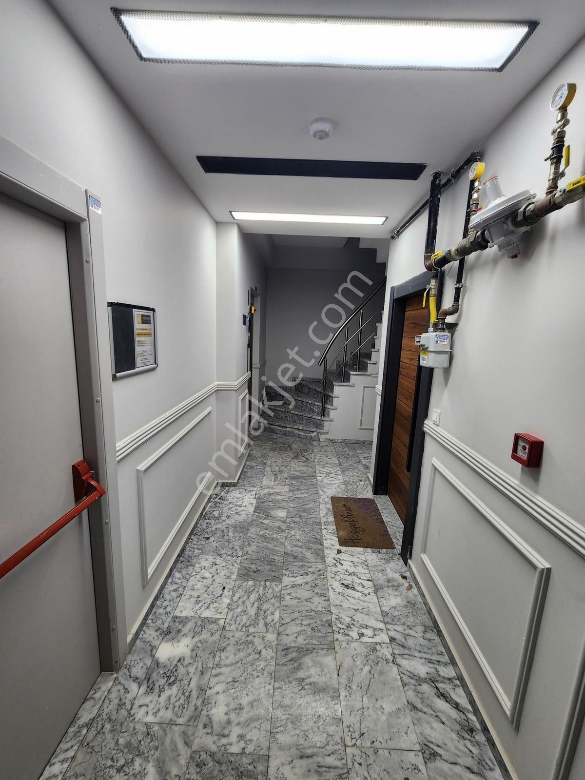 Maltepe Girne Mah.de Ara Kat Balkonlu 1+1 Kiralık Daire - Görsel 11