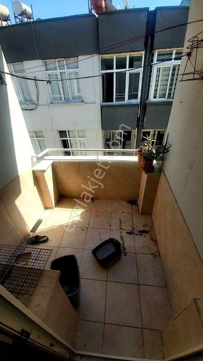 Seyhan Fatih Kıyıboyu Satılık Site İçi 2+1 İskanlı Geniş Daire - Görsel 2