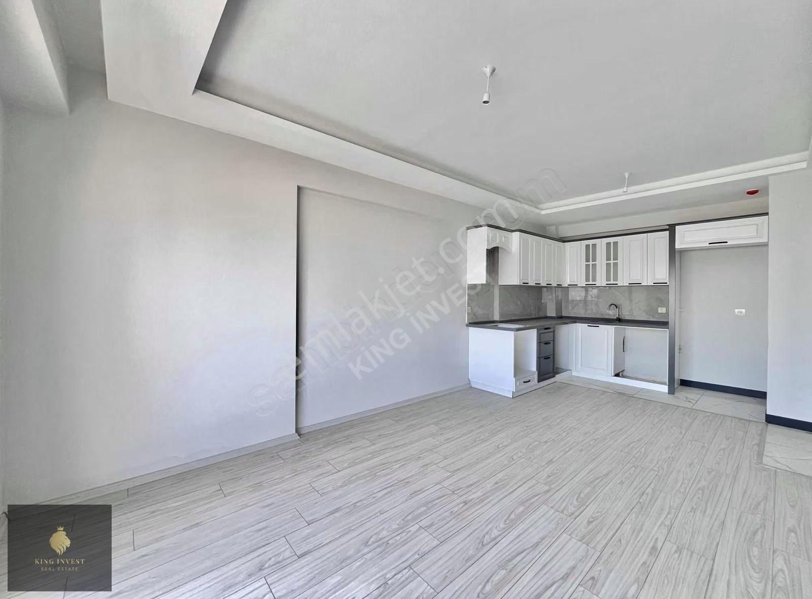 Kingden Prestijli Sitede Mnz Vıolettada Deniz Manzaralı 1+1 - Görsel 3