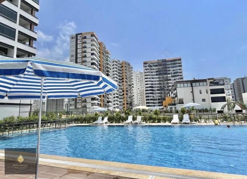 King'den Full Eşyalı, Deniz Manzaralı Sıfır 1+1