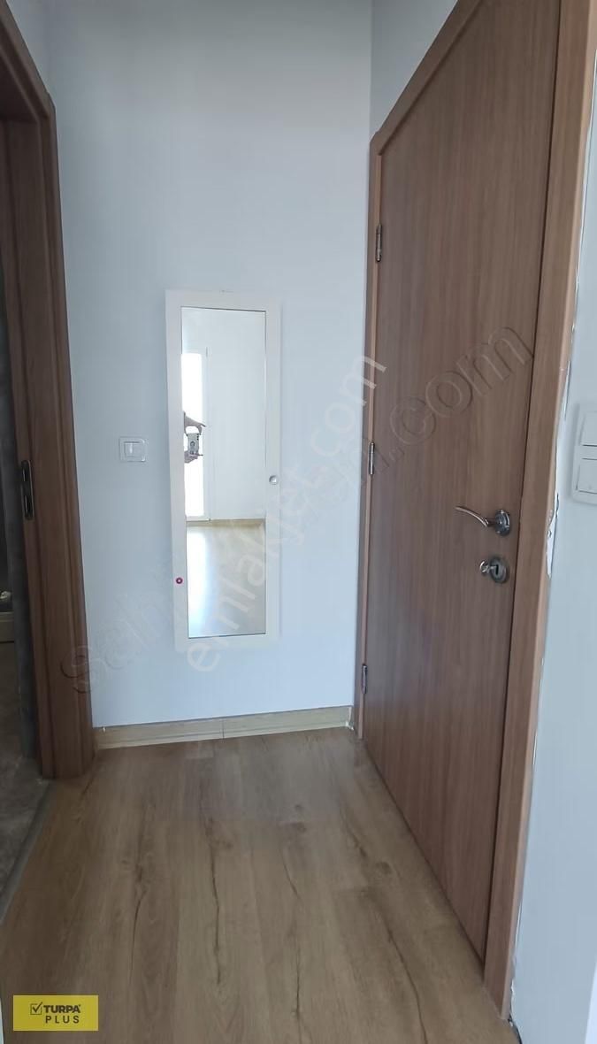 Yenitepe Sitesinde Panoramik Manzaralı Kiralık Daire 2+1 - Görsel 18