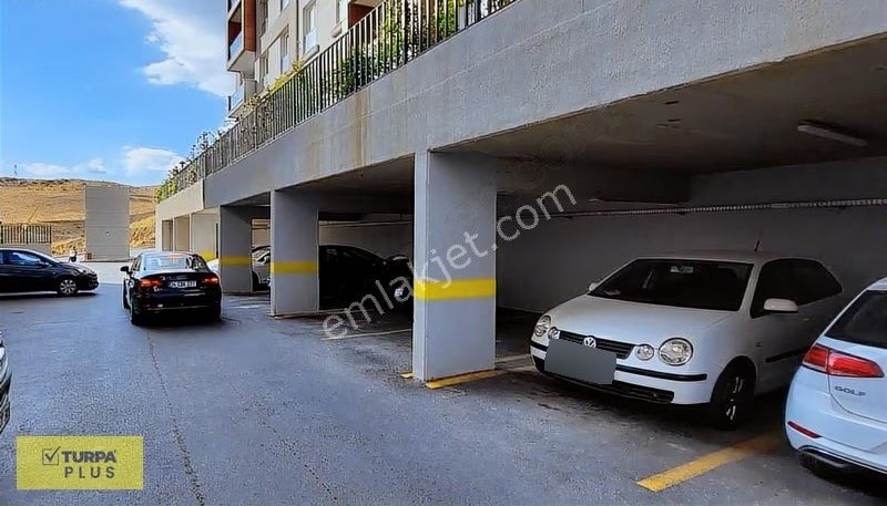 Yenitepe Sitesinde Panoramik Manzaralı Kiralık Daire 2+1 - Görsel 15