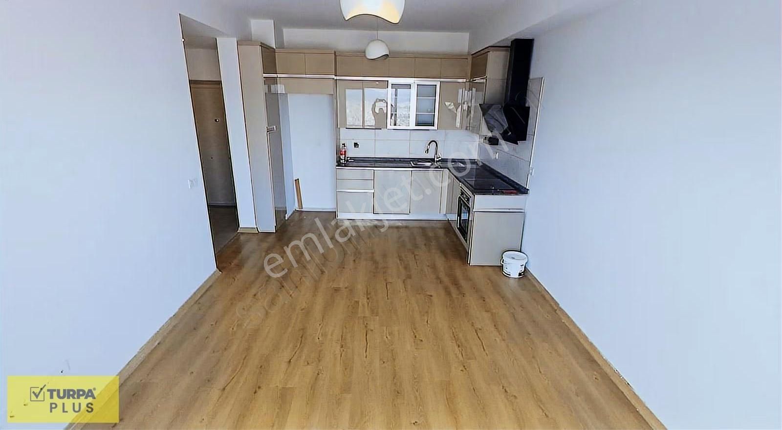 Yenitepe Sitesinde Panoramik Manzaralı Kiralık Daire 2+1 - Görsel 19
