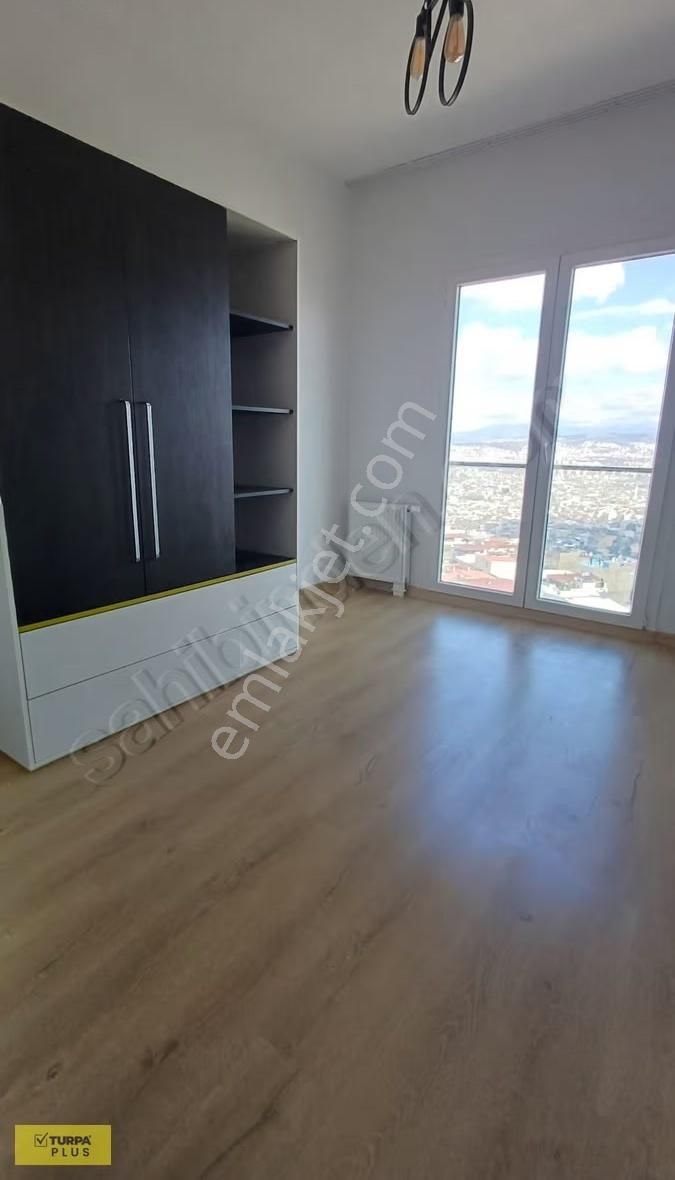 Yenitepe Sitesinde Panoramik Manzaralı Kiralık Daire 2+1 - Görsel 14