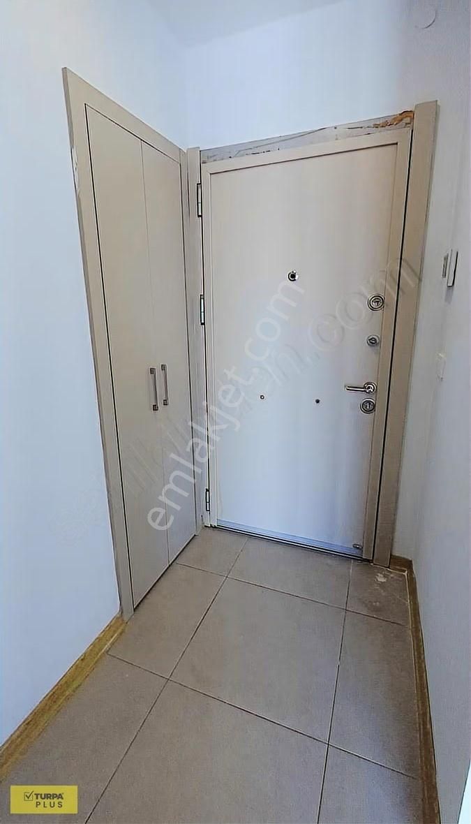 Yenitepe Sitesinde Panoramik Manzaralı Kiralık Daire 2+1 - Görsel 16