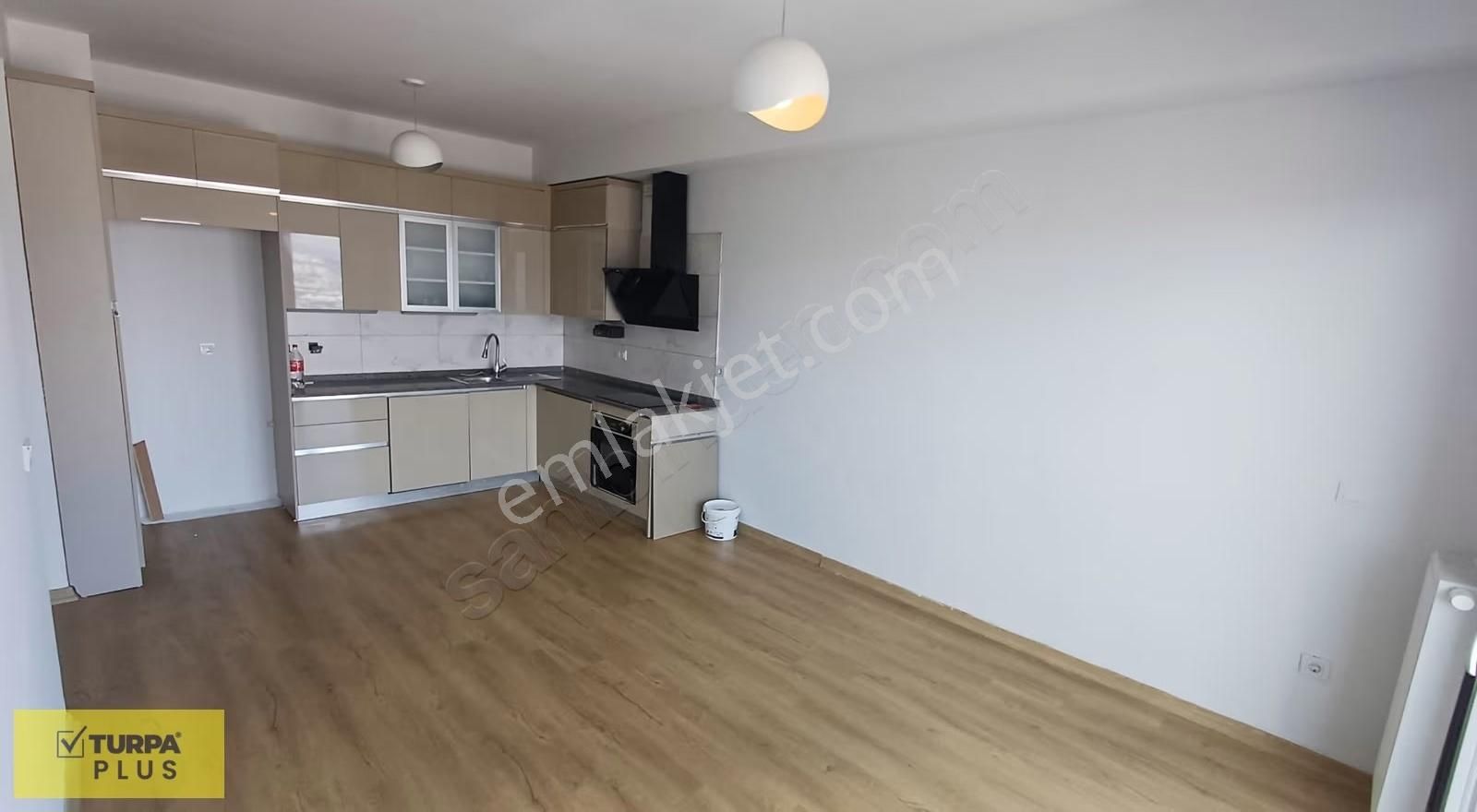 Yenitepe Sitesinde Panoramik Manzaralı Kiralık Daire 2+1 - Görsel 30
