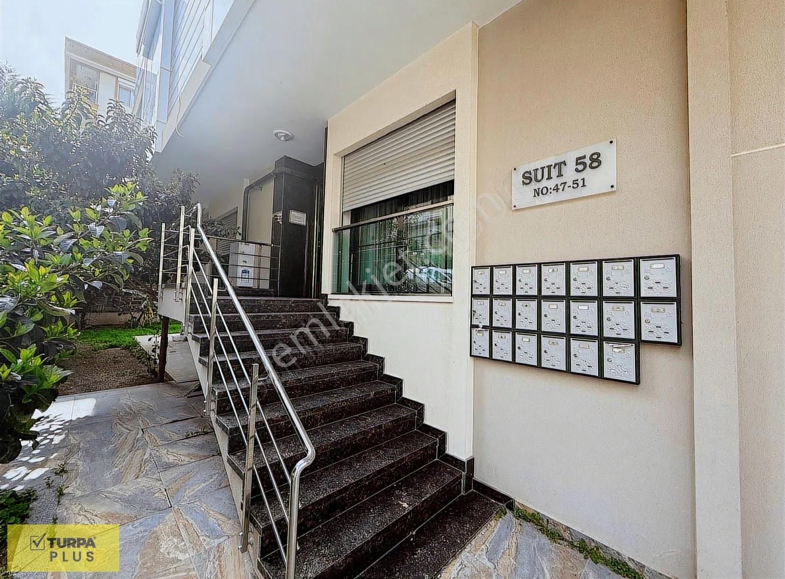 Güzelyalı Denizmen'de Eşyalı Otoparklı Asansörlü 1+1 Daire - Görsel 11