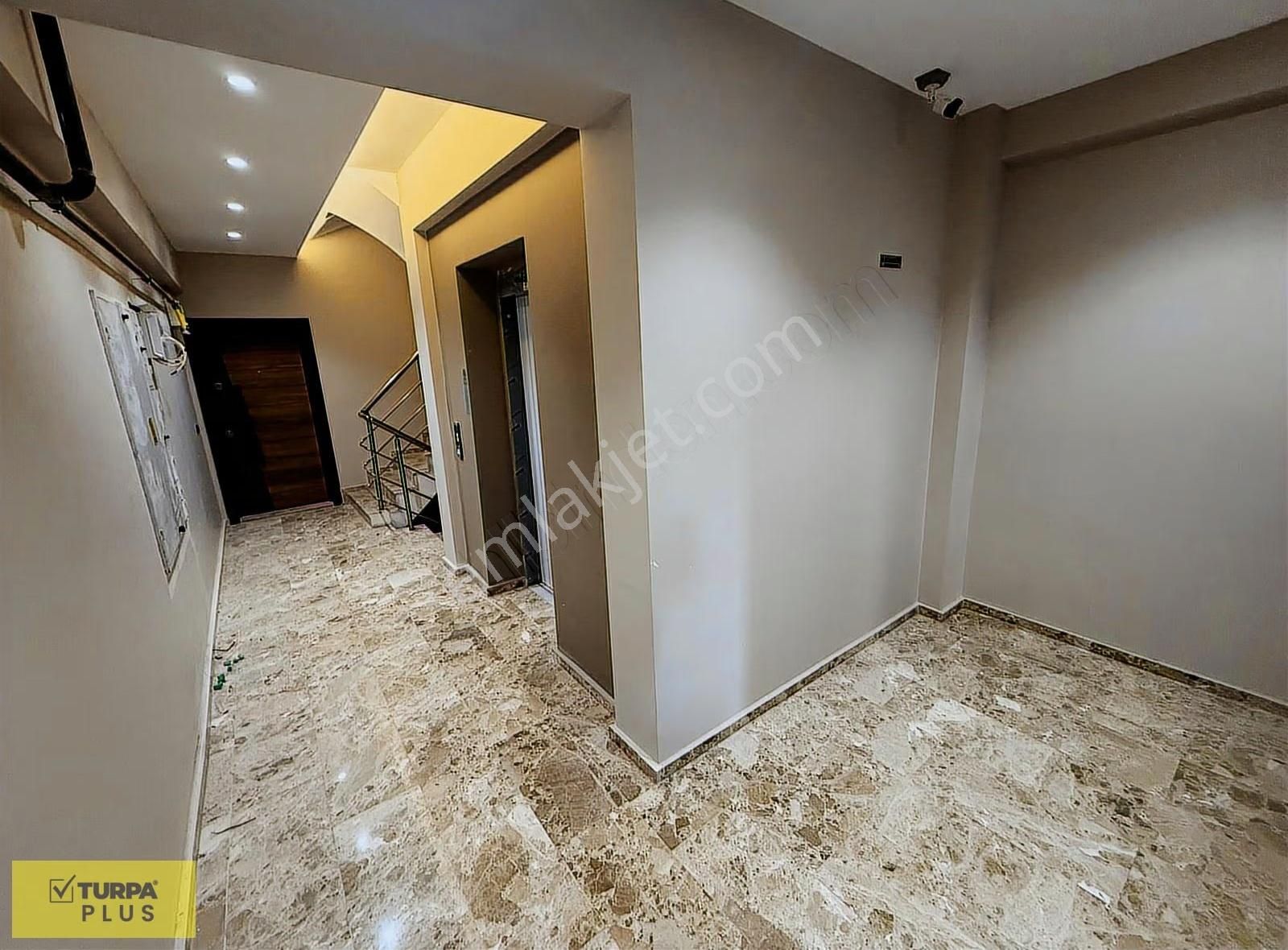 İnönü Caddesi Metro Yakını Otoparklı Asansörlü Satılık Daire 2+1 - Görsel 24